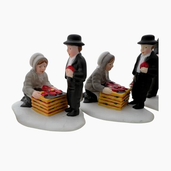 Vintage Dept 56 Mixed Lot Heritage Snow Figurines Signs Ornaments Collectible - Picture 9 of 12